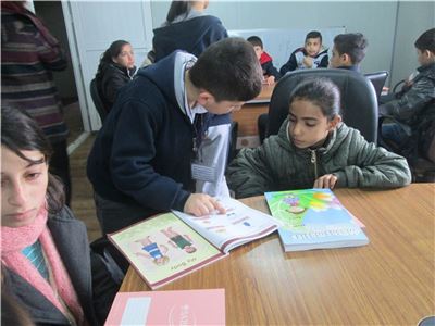 Zakho Prefects Donate Books to Library
